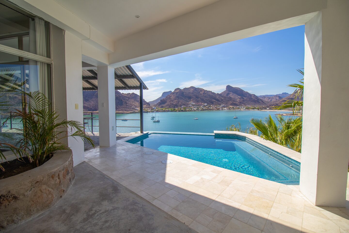 564 Hipocampo Casa pool
